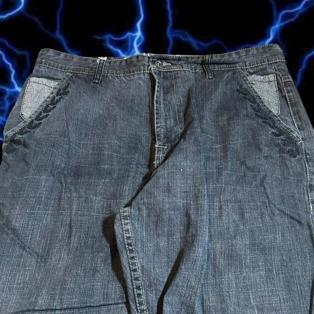 Y2K baggy denim jeans with a unique, distressed look #grunge #streetwear - Picture 2 of 6